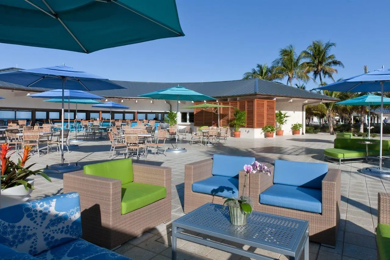 Beach And Golf Club Нейплс