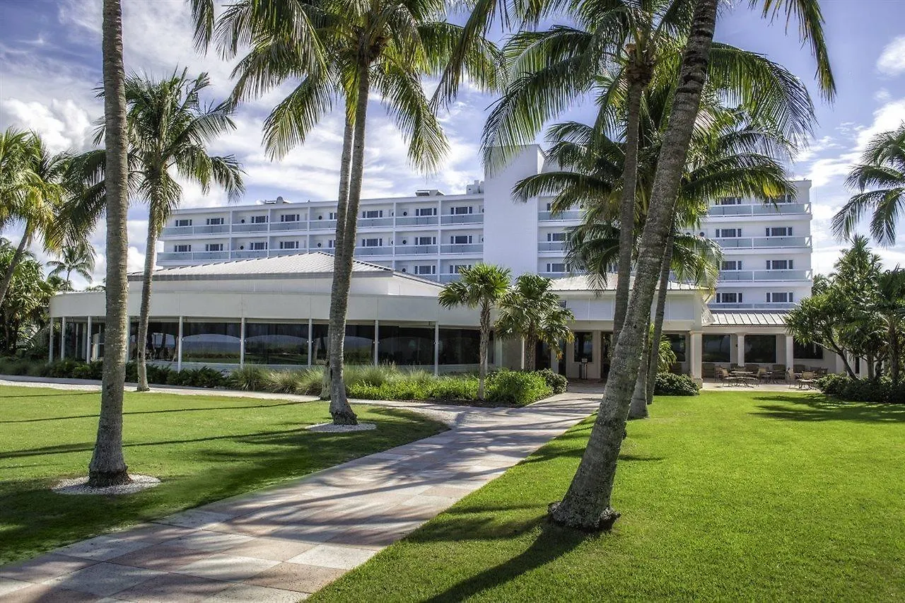 Курортный комплекс Beach And Golf Club