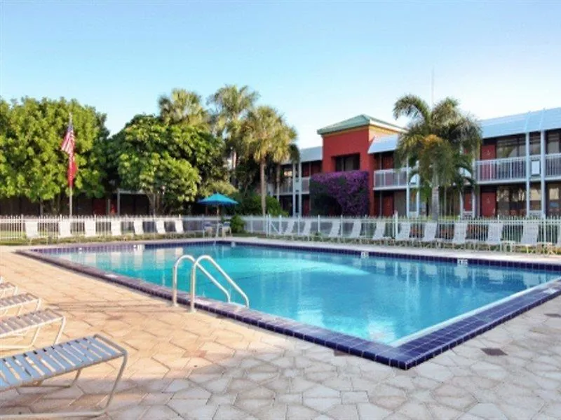Hotel Collins