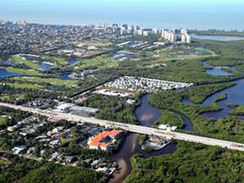 מלון Doubletree By Hilton North Naples