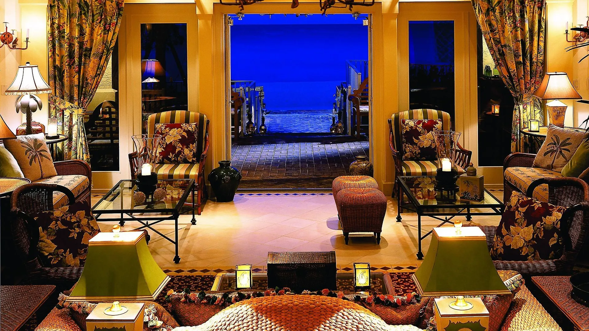 La Playa Beach & Golf Resort, A Noble House