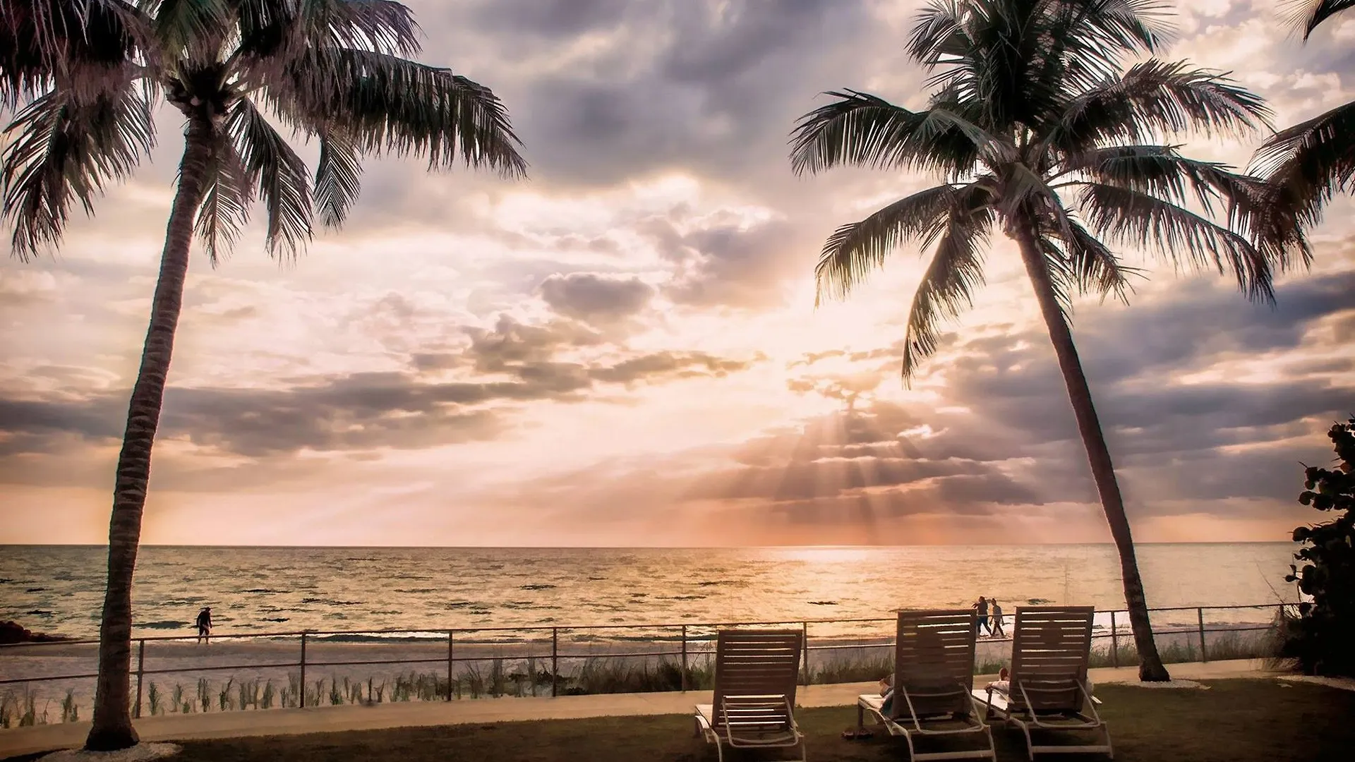 Курортный комплекс Beach And Golf Club Нейплс