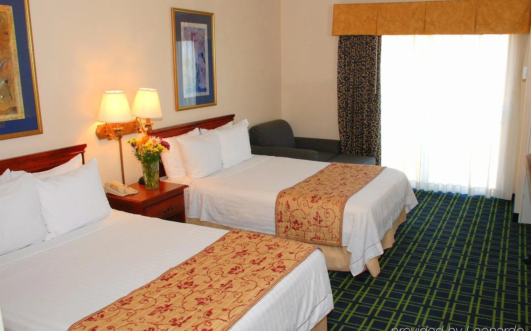 Otel Express & Downtown - 5th Avenue By Ihg 3*