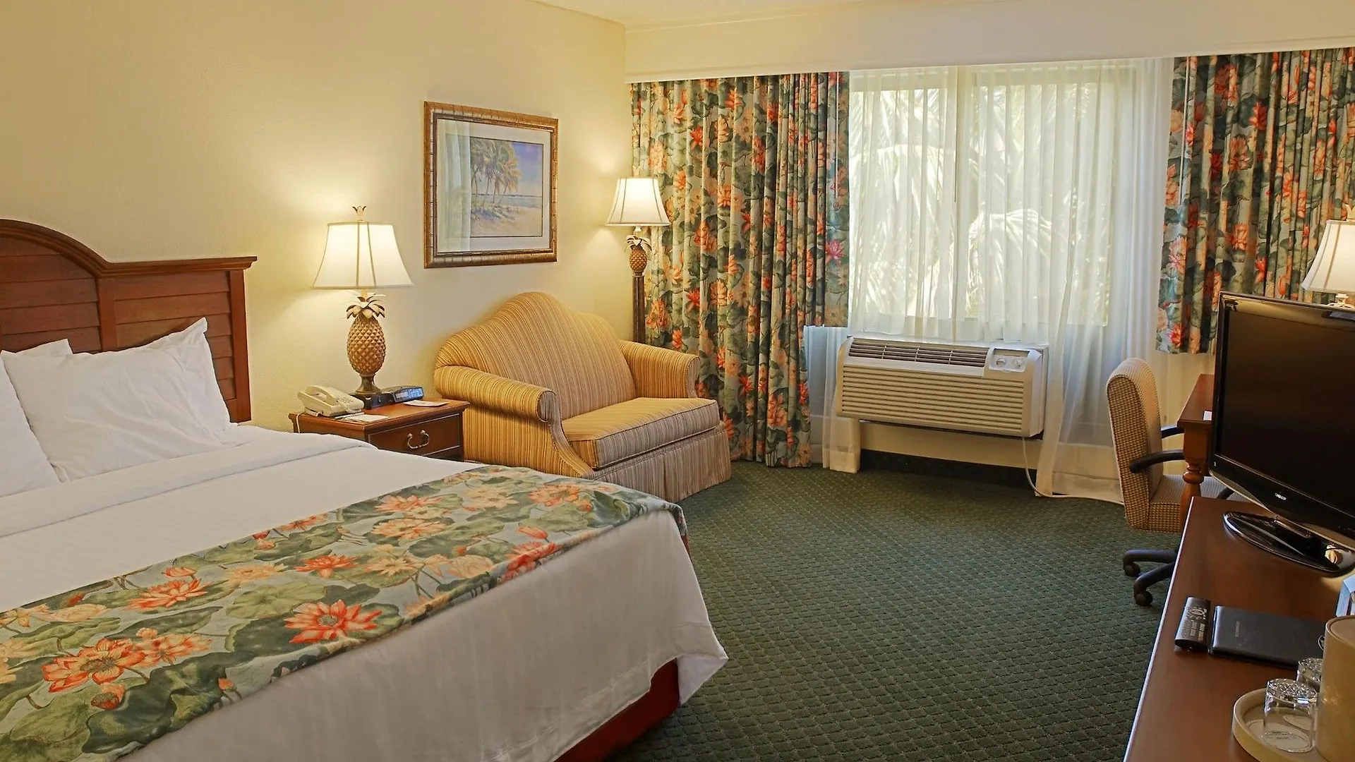 Courtyard By Marriott - North Naples