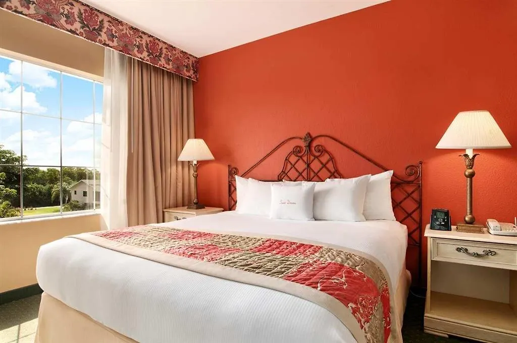 מלון Doubletree By Hilton 4*