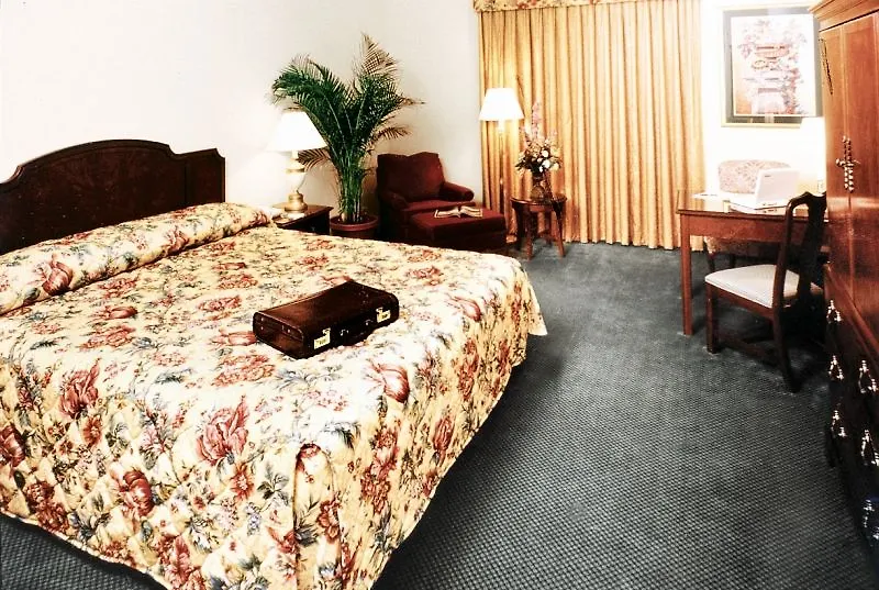 The Capri Hotel North Naples