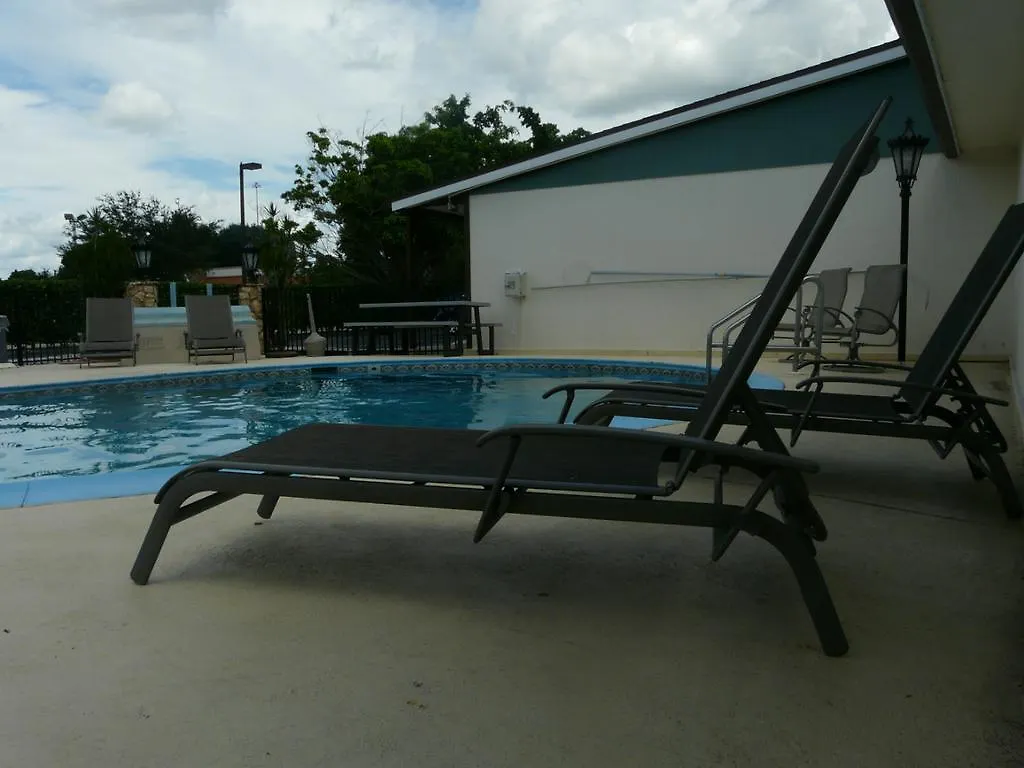 Motel Spinnaker Of North Naples