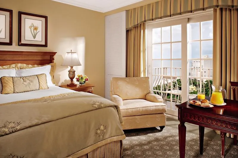 The Ritz-carlton 5*
