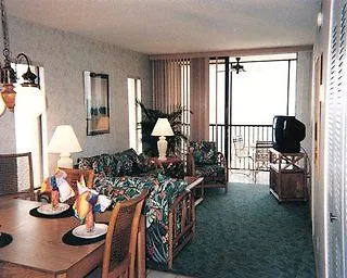 Vanderbilt Beach And Harbour Club