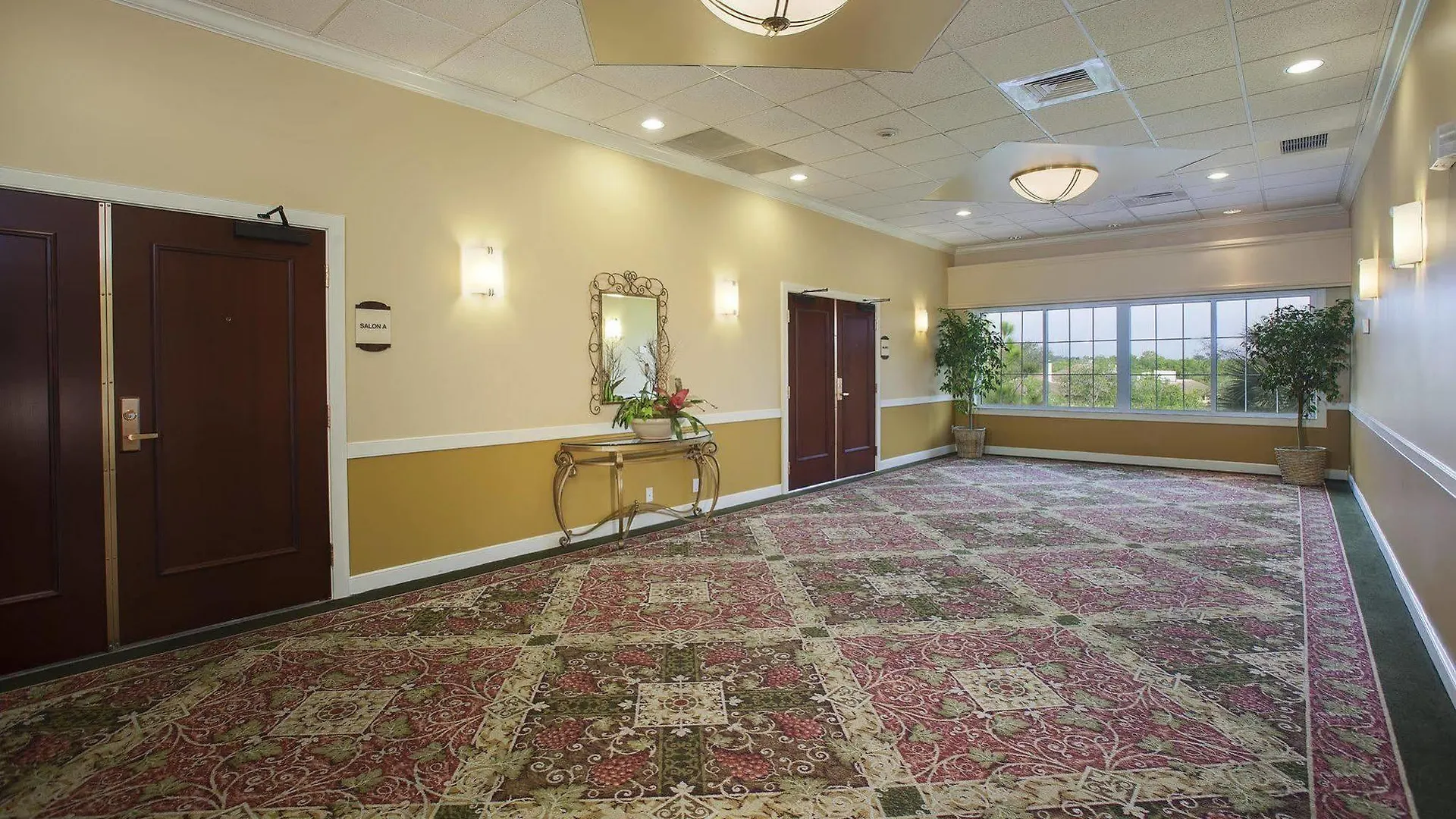 מלון Doubletree By Hilton North Naples