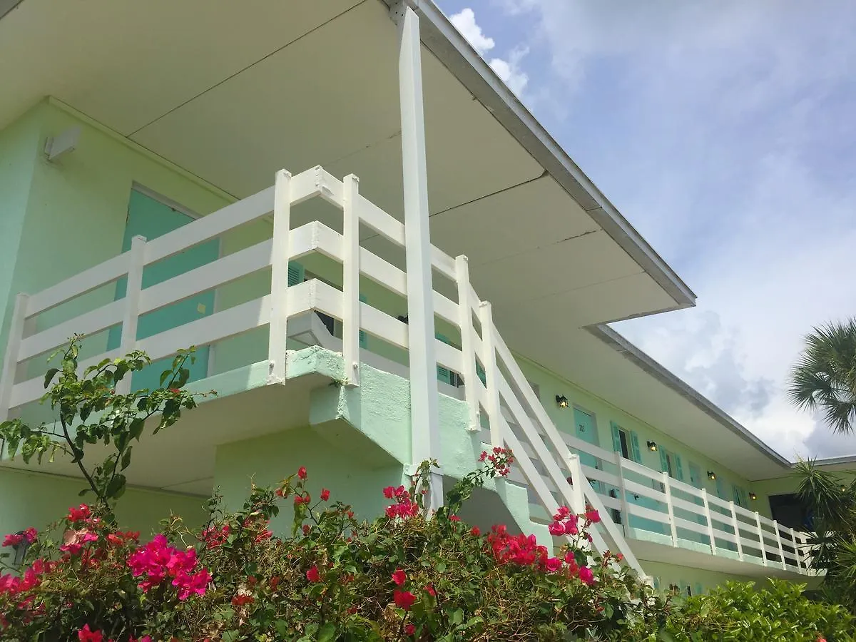 Capri Lodge מוטל 3*