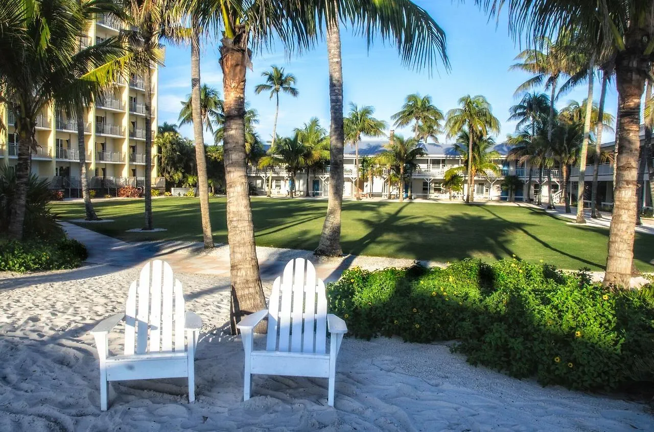 Beach And Golf Club Нейплс