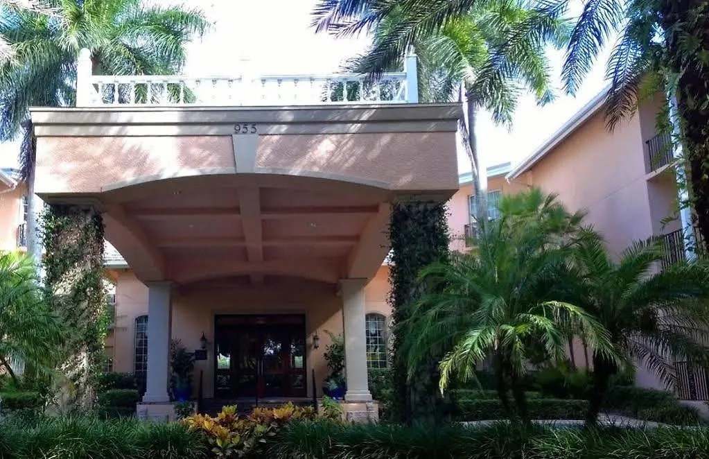The Capri 4* North Naples