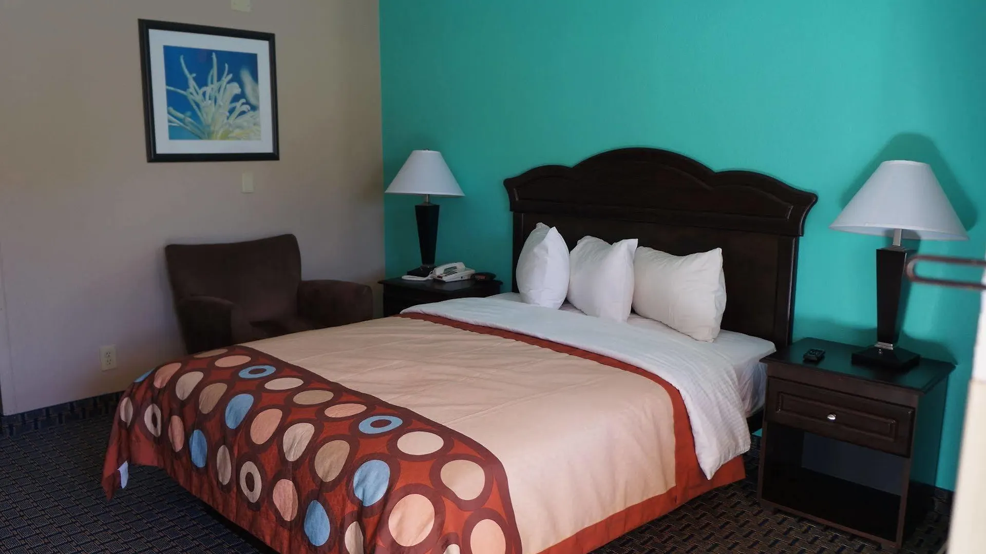 Super 8 By Wyndham Naples Hotel *