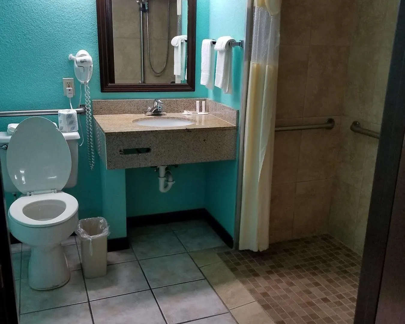 Super 8 By Wyndham Naples * Golden Gate