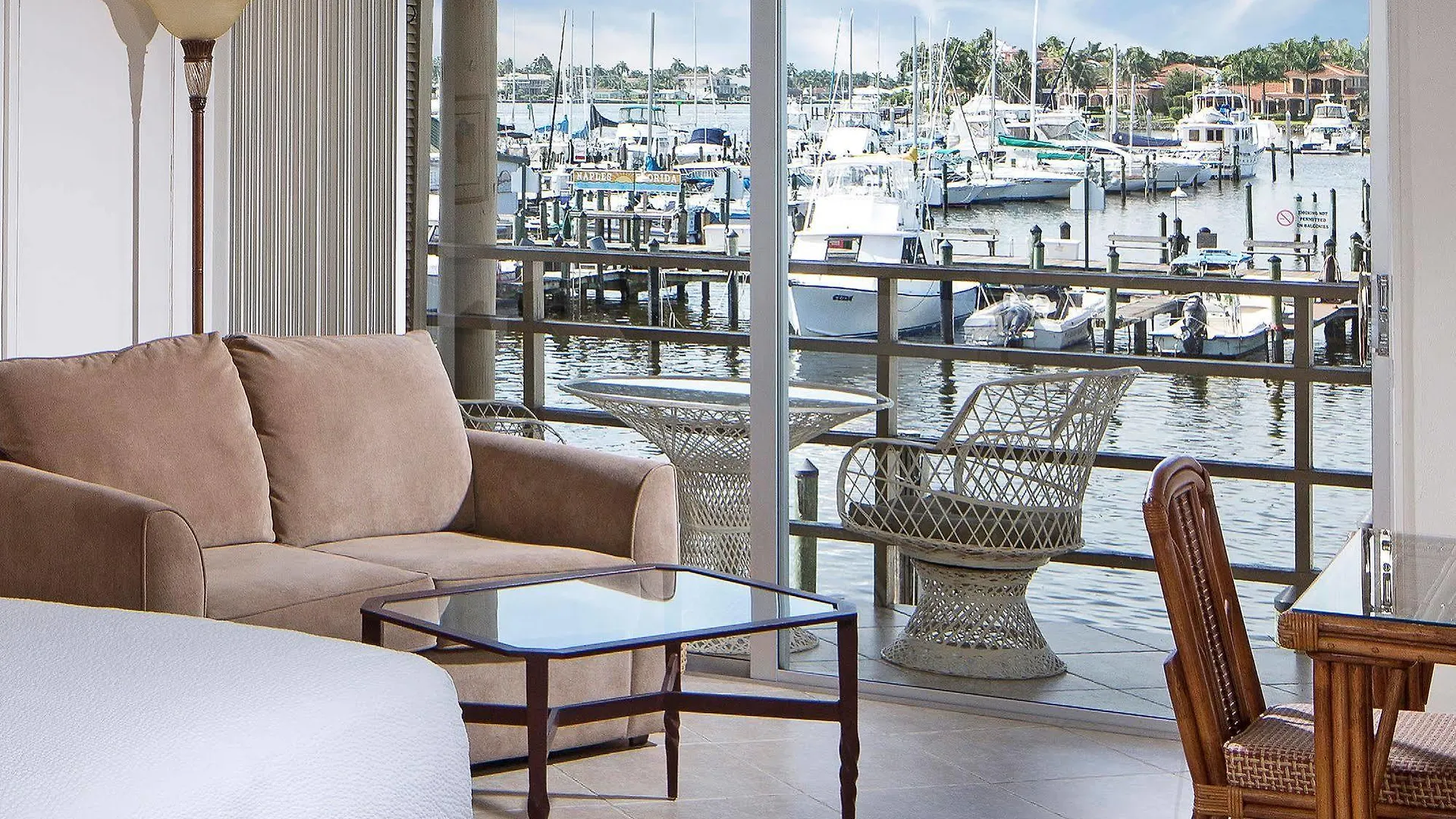 Cove On Bay 2* North Naples