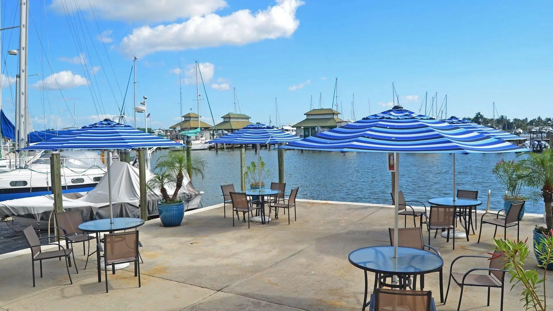 Cove On Bay 2*