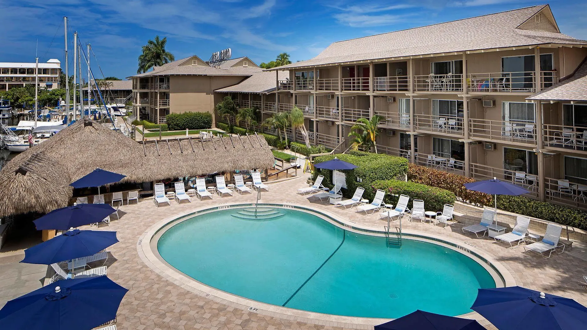 Hotel Cove On Bay North Naples