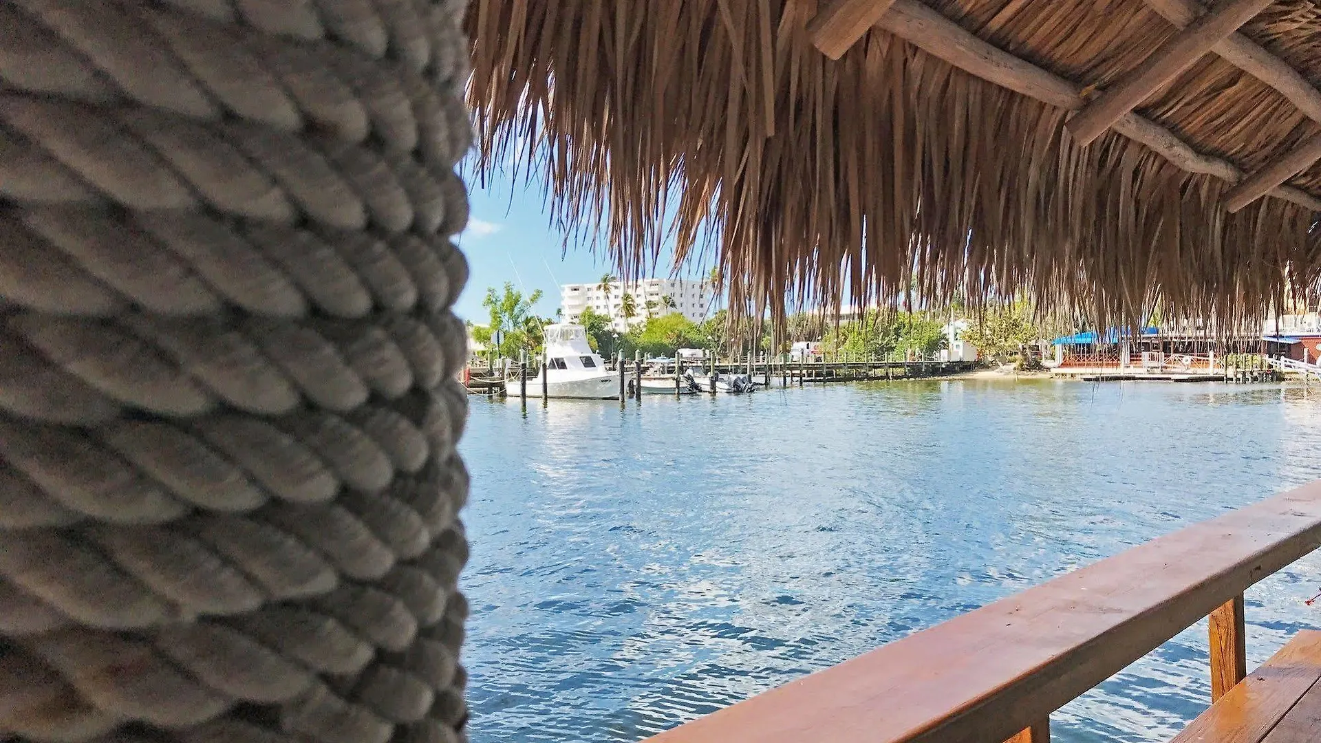 Cove On Bay Hotel 2*