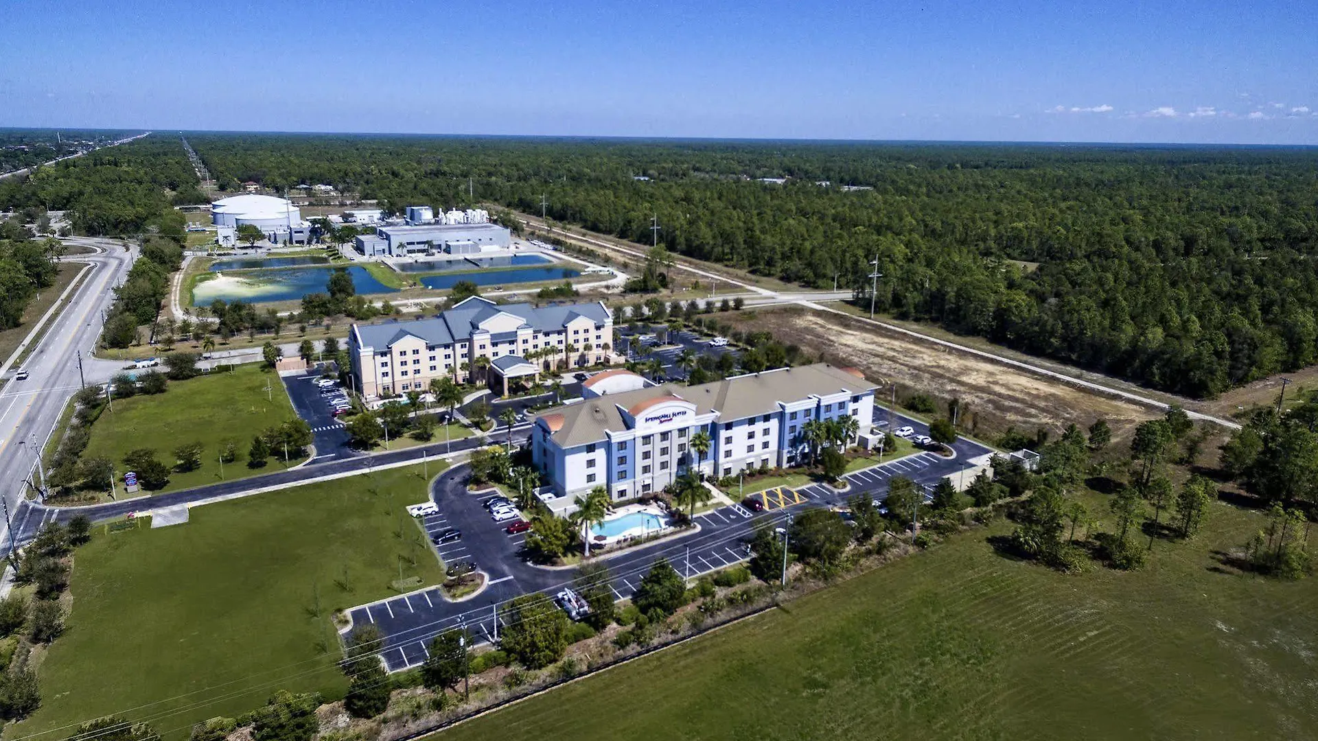 Fairfield And By Marriott Hotell North Naples