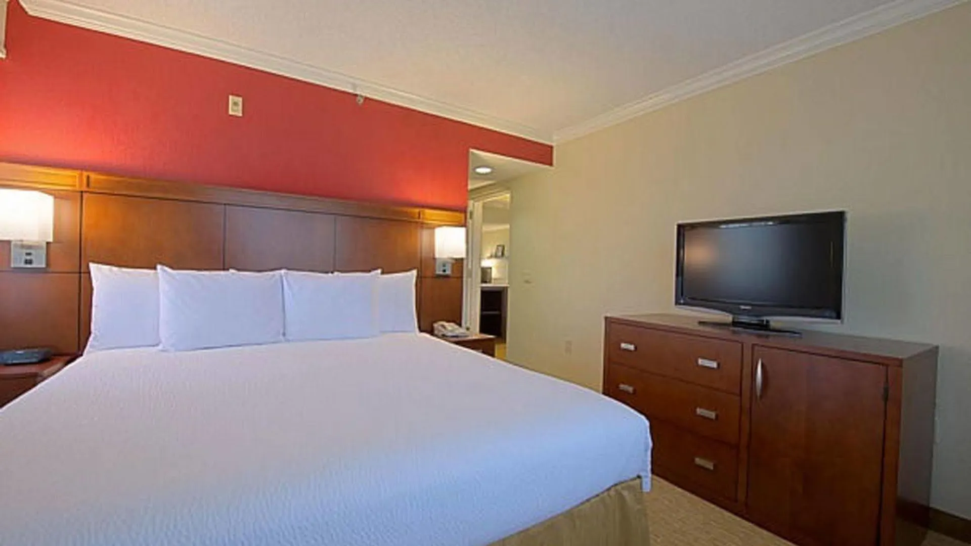 Courtyard By Marriott -