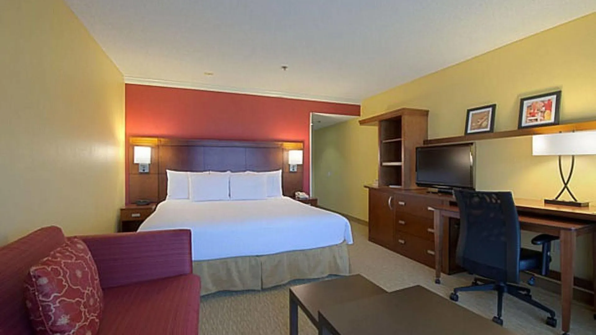 Courtyard By Marriott - 3* North Naples