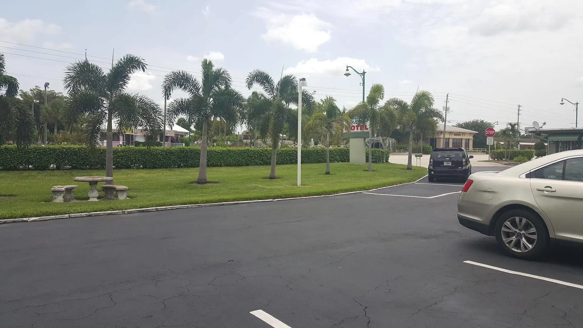 Tamiami Motel 2*