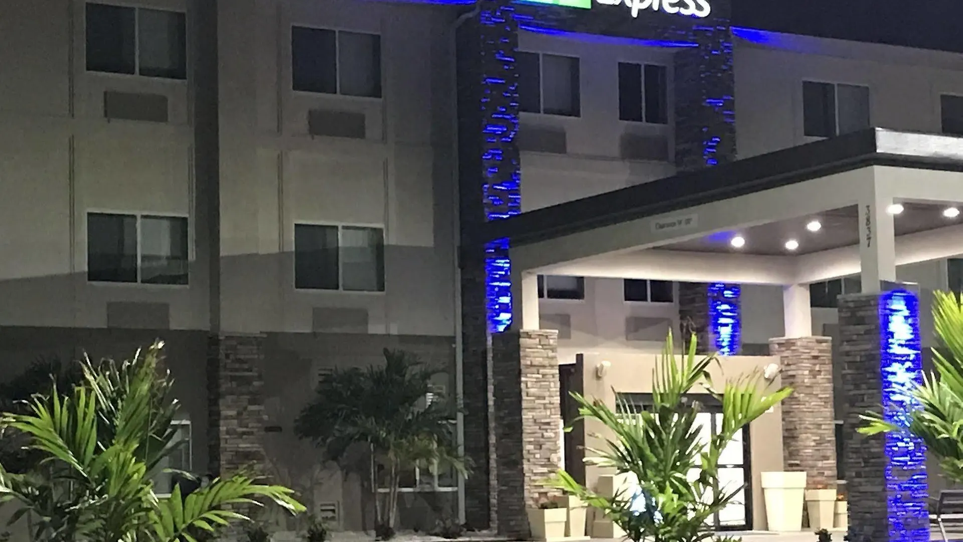 Express - South - I-75 By Ihg North Naples