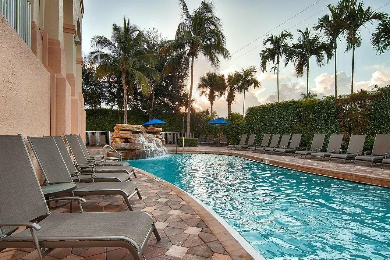 Hilton 4* North Naples