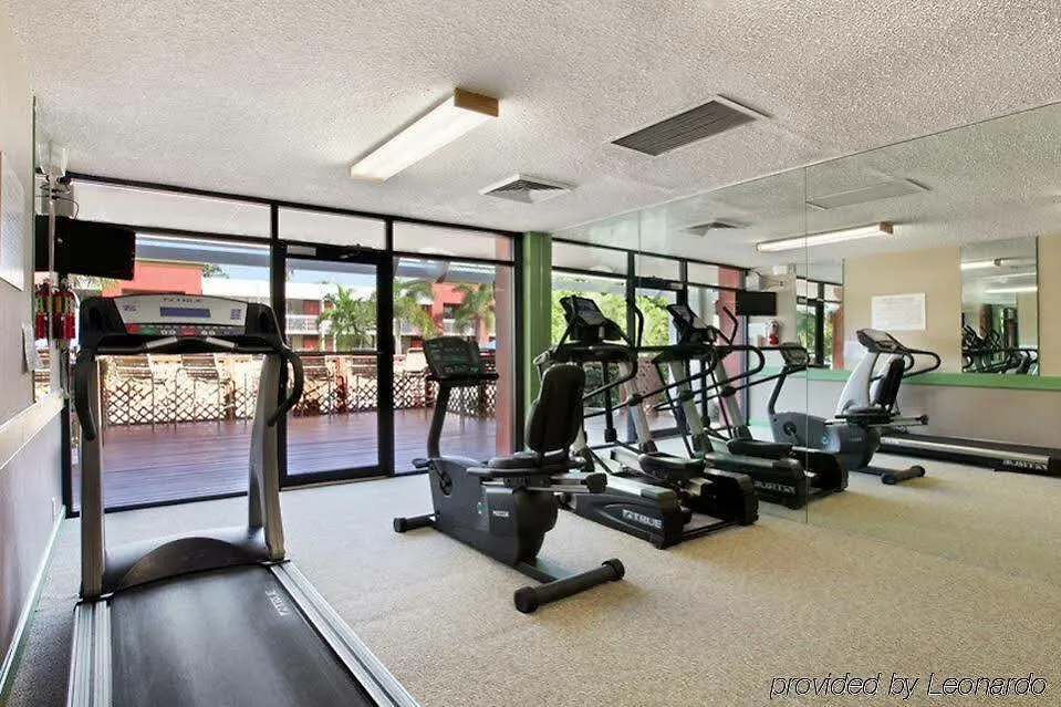 Collins Hotel 3*