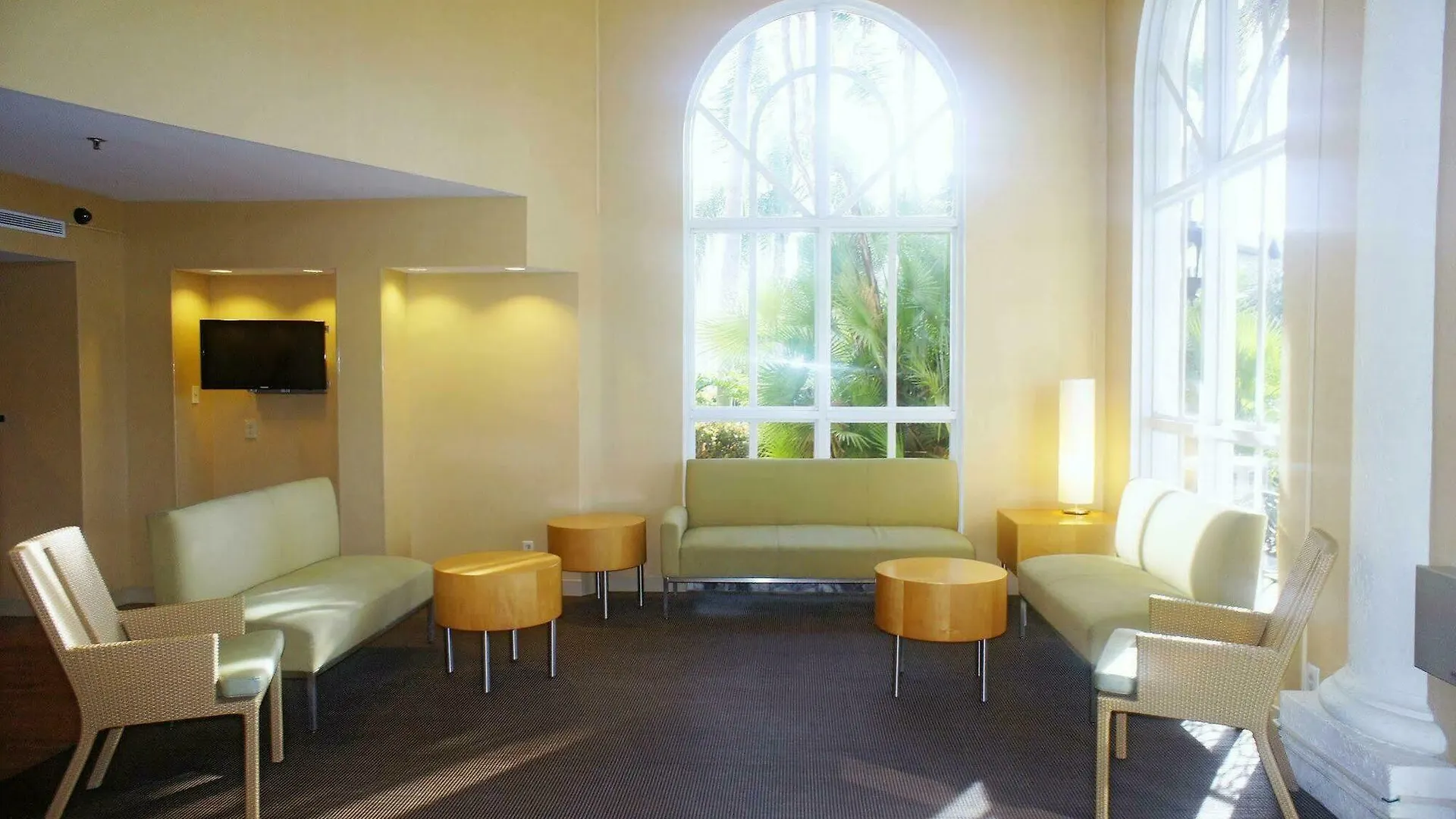 La Quinta By Wyndham Downtown 3* North Naples