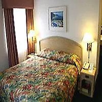 Courtyard By Marriott -