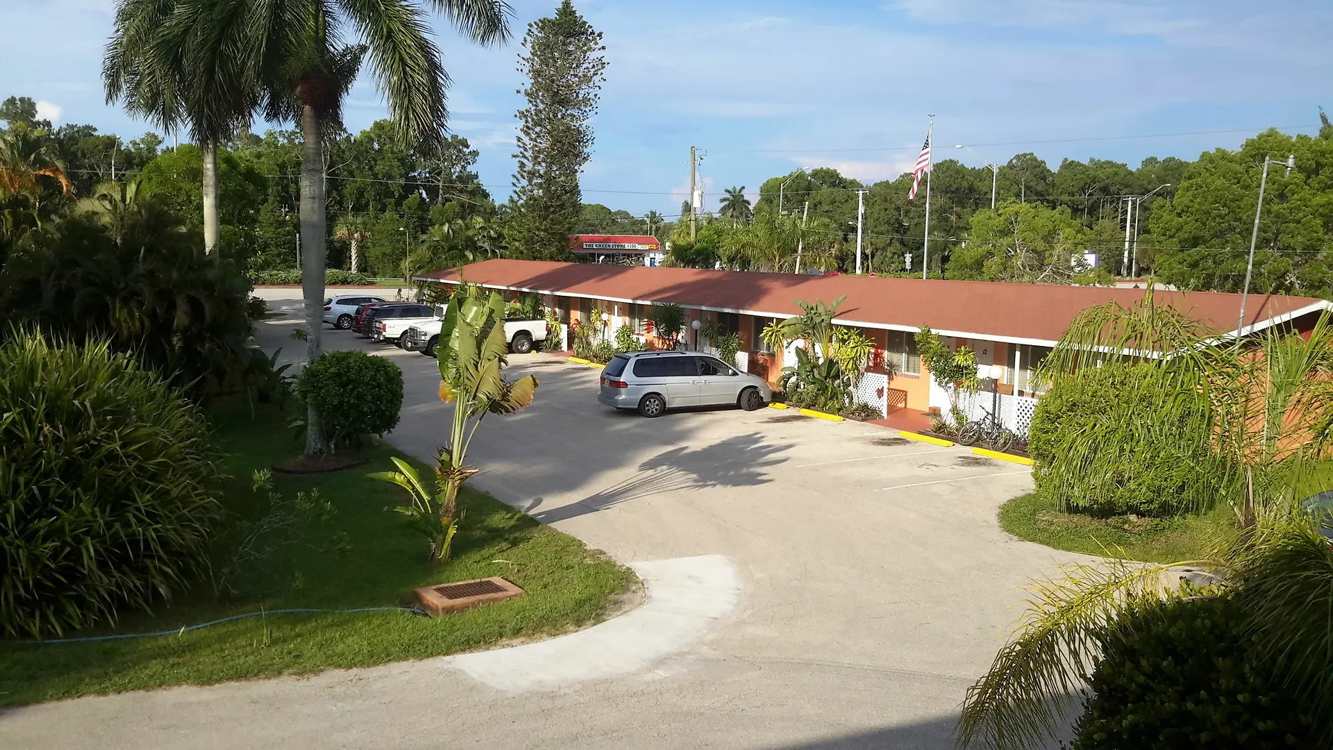 Contys Hotel 2*
