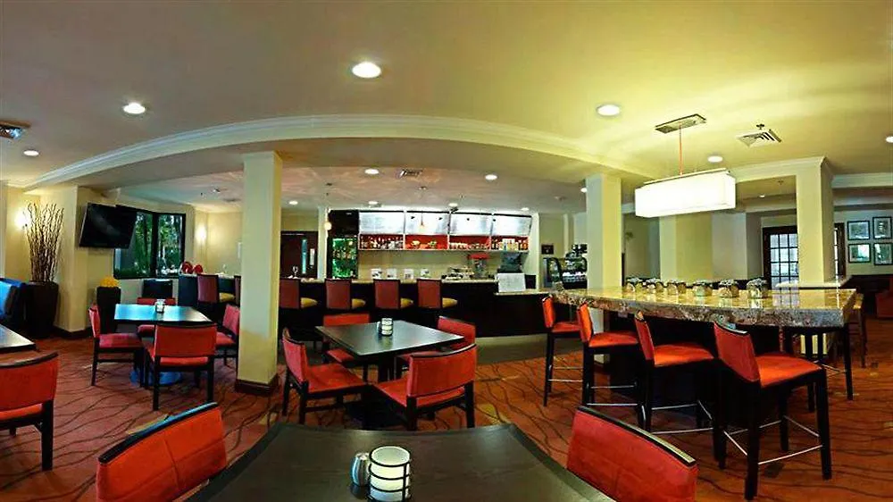 Courtyard By Marriott - 3*