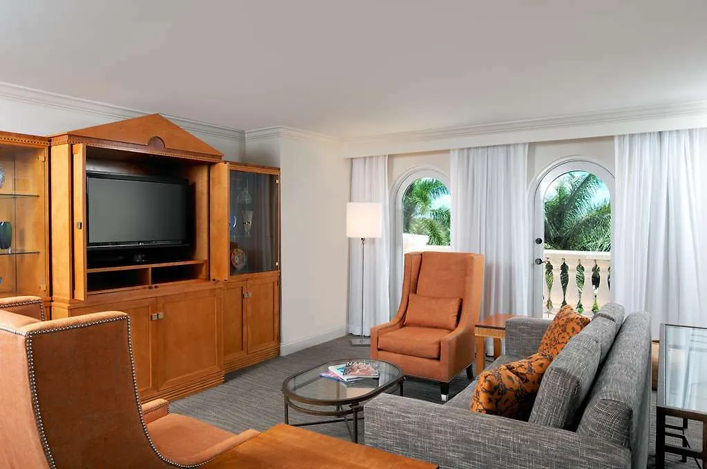 Hilton מלון North Naples