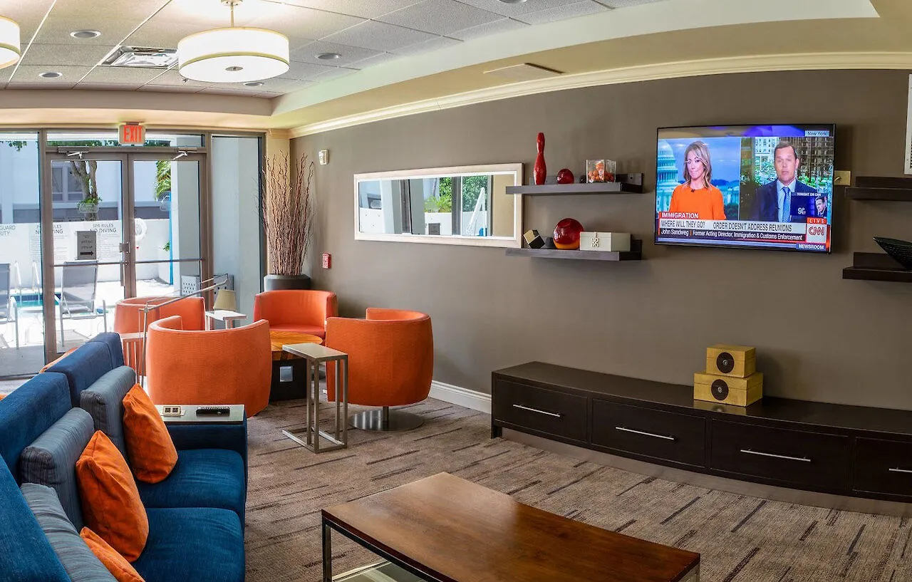 Hotell Courtyard By Marriott -